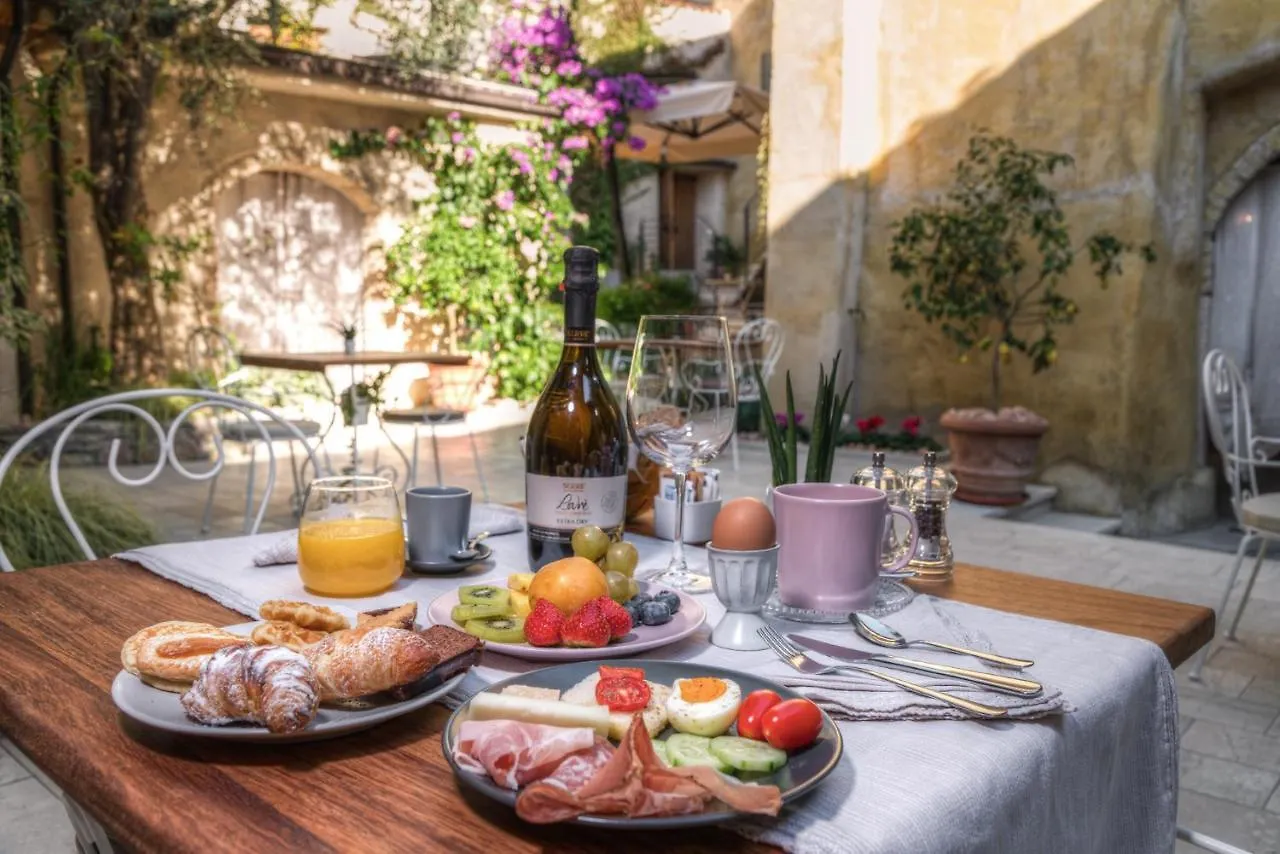 Corte Alma Spa And Luxury Home Gargnano Frühstückspension