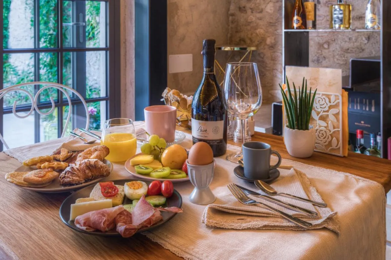 Frühstückspension Corte Alma Spa And Luxury Home Gargnano