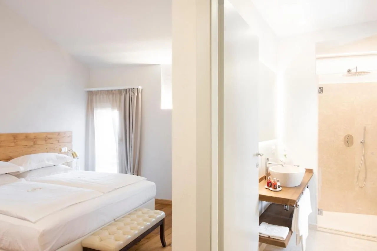 Frühstückspension Corte Alma Spa And Luxury Home Gargnano