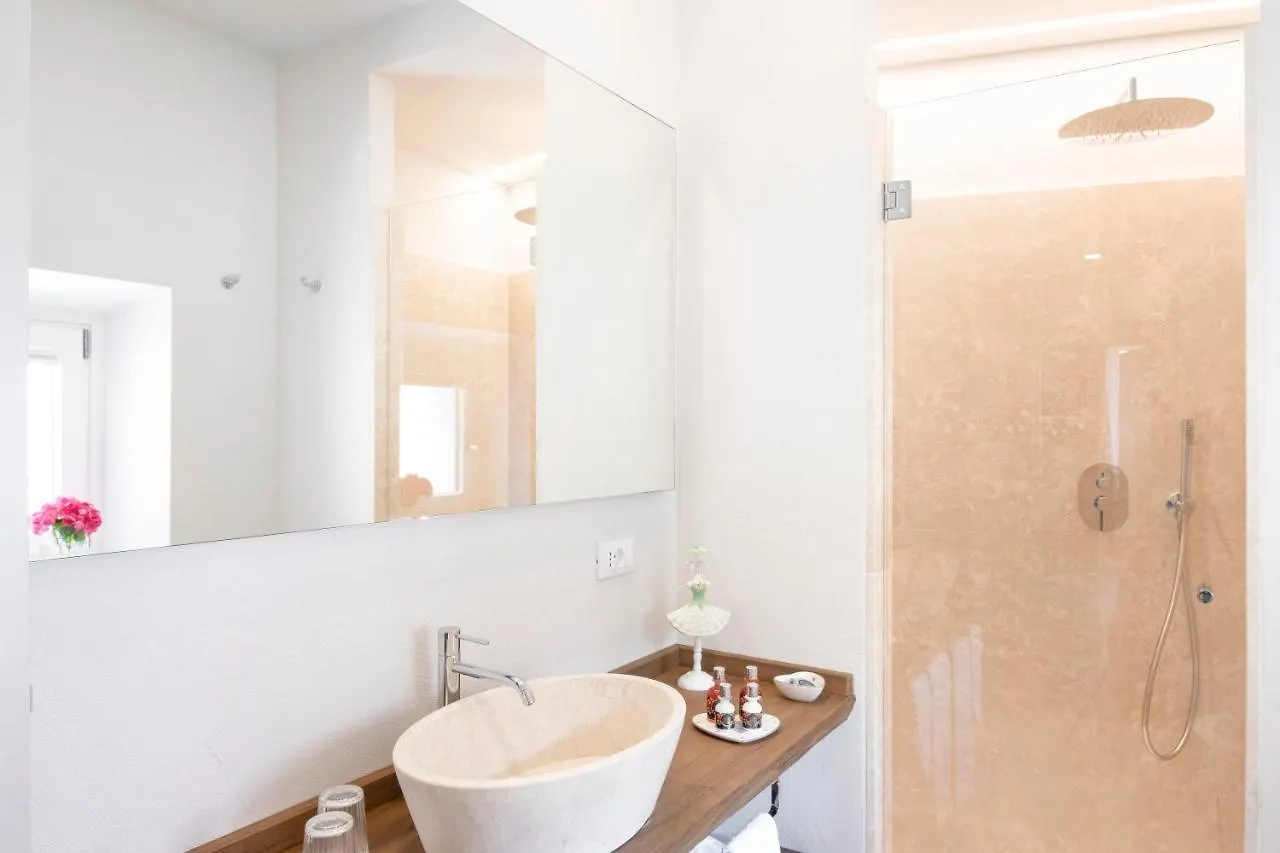Corte Alma Spa And Luxury Home Gargnano Frühstückspension